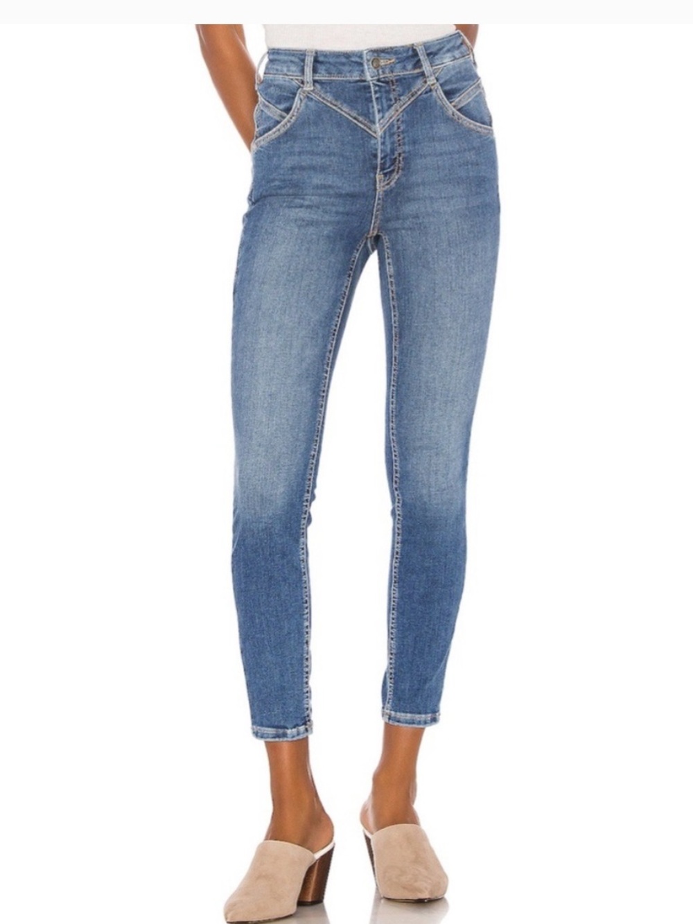 Free People/We the Free Riley seamed ankle jeans. Worn about‎ 5-6x. 108 retail